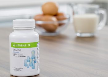 Hướng dẫn cách uống Canxi Herbalife đúng chuẩn - Thời Báo Việt