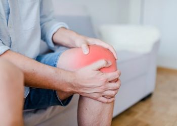 Đau nhức xương khớp mùa lạnh: Nguyên nhân và cách hạn chế - Thời Báo Việt
