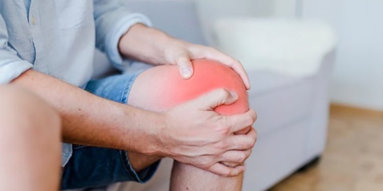 Đau nhức xương khớp mùa lạnh: Nguyên nhân và cách hạn chế - Thời Báo Việt