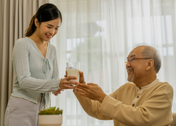 Top 3 sữa non xương khớp được nhiều người tin dùng nhất hiện nay Nhà Thuốc Hạnh Phúc - Chuyên Thực Phẩm, Sữa Và Dinh Dưỡng Chính Hãng Giá Tốt - Thời Báo Việt